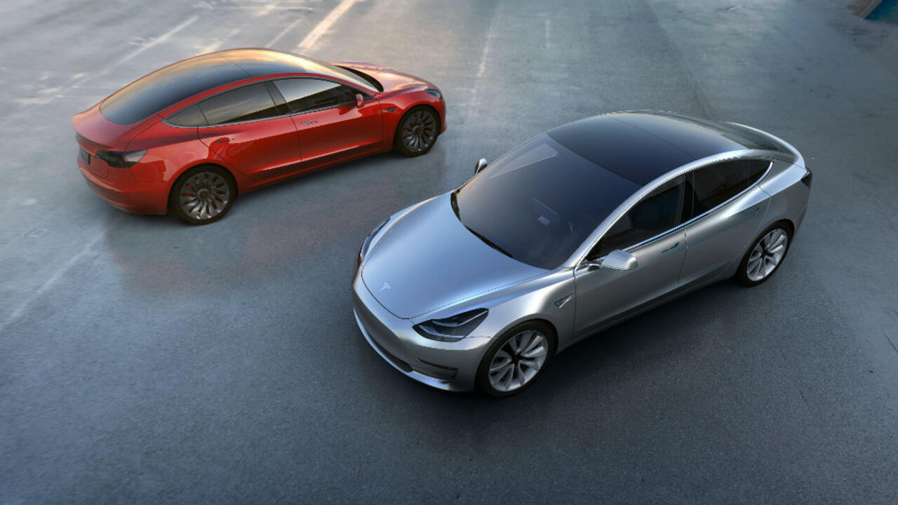 Tesla delivers first units of longawaited, mass market Model 3