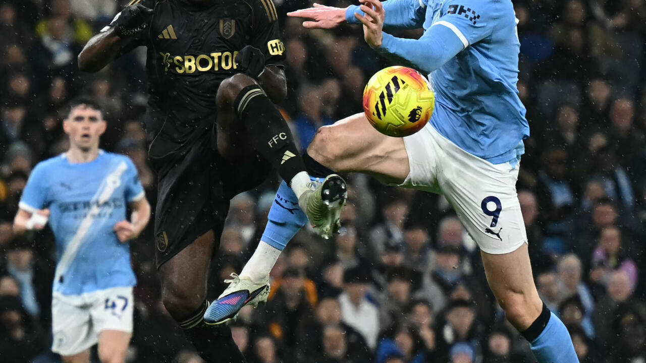 بطولة إنكلترا: سيتي يقلّص الفارق مع أرسنال إلى 3 نقاط بفوز صريح على فولهام