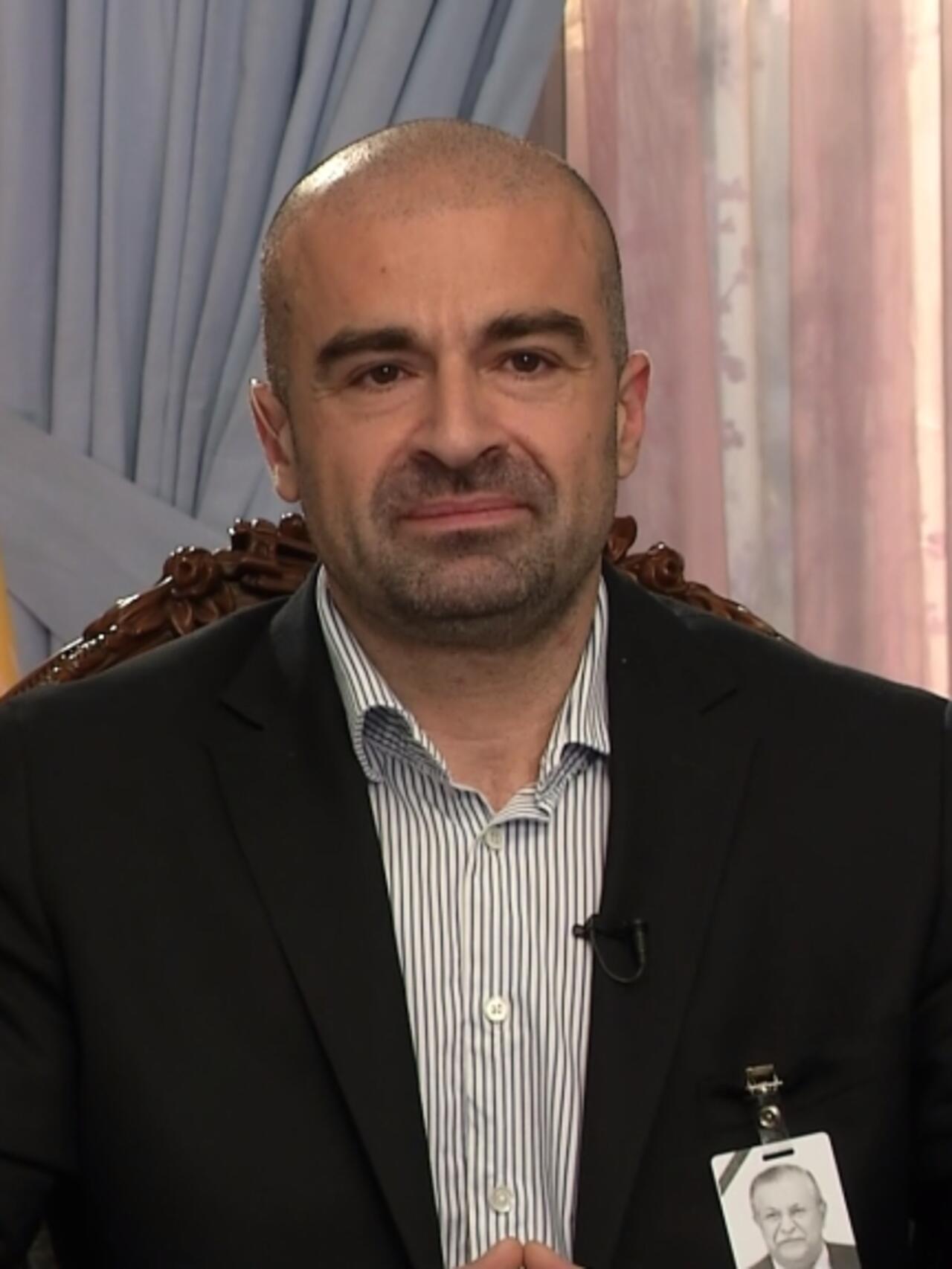 Internetda yigit videoni bogladi