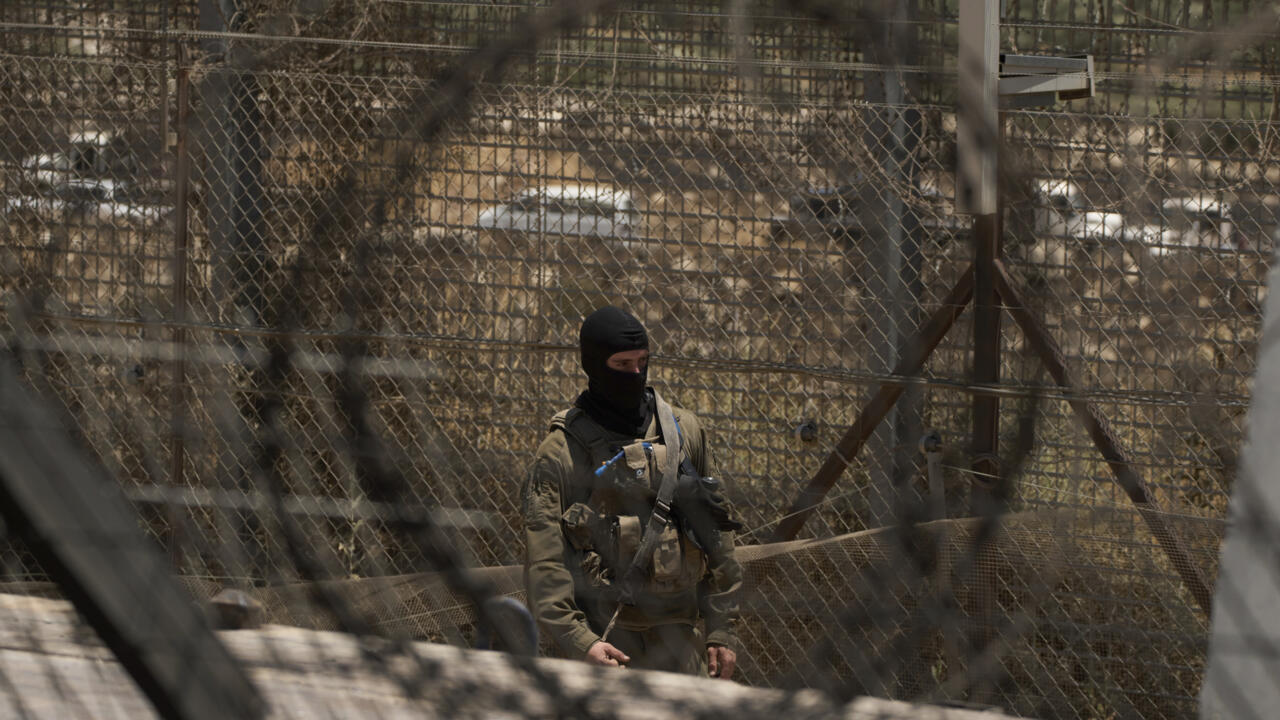 Netanyahu bezoekt Israëlische troepen in de Syrische bufferzone terwijl de spanningen toenemen