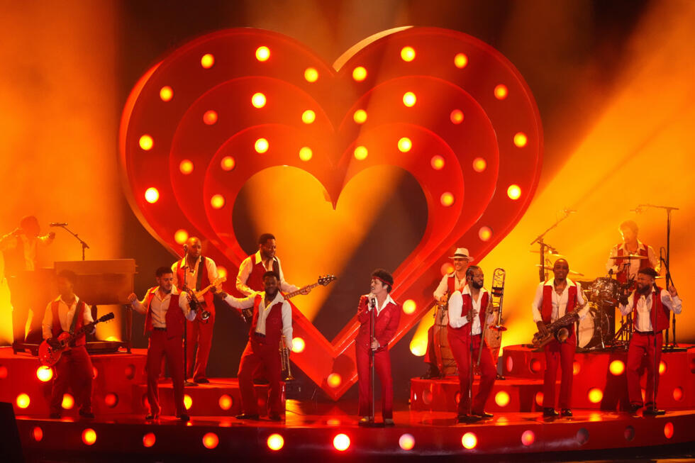 Bruno Mars treedt op 