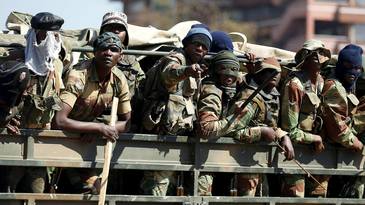 En medio de disturbios postelectorales, Ejército de Zimbabue cierra el