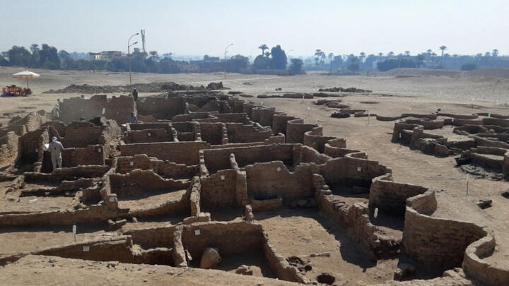 A handout picture released by the Egyptian Ministry of Antiquities on April 8, 2021, shows the remains of a 3,000 year old city, dubbed The Rise of Aten, dating to the reign of Amenhotep III, uncovered by the Egyptian mission near Luxor.