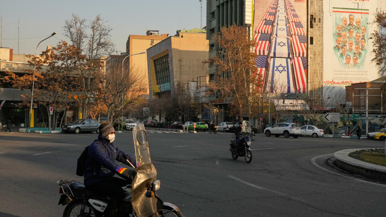 Trump ramps up pressure on Iran after fresh clashes erupt Trump ramps up pressure on Iran after fresh clashes erupt