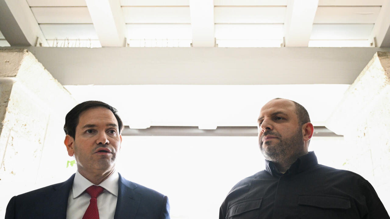 الولايات المتحدة وأوكرانيا تواصلان محادثاتهما السبت في ميامي لليوم الثالث تواليا