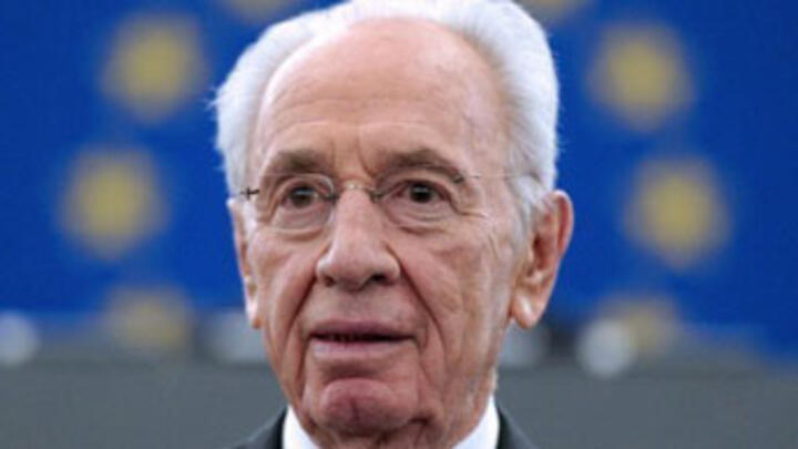 Israel’s Peres urges EU to put Hezbollah on terrorist list