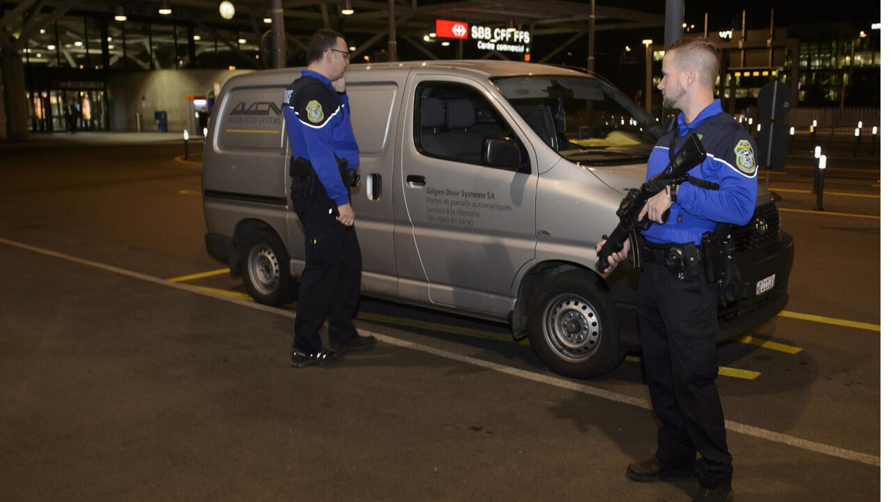 انفجار يسفر عن عدة قتلى في منتجع للتزلج في سويسرا (الشرطة)