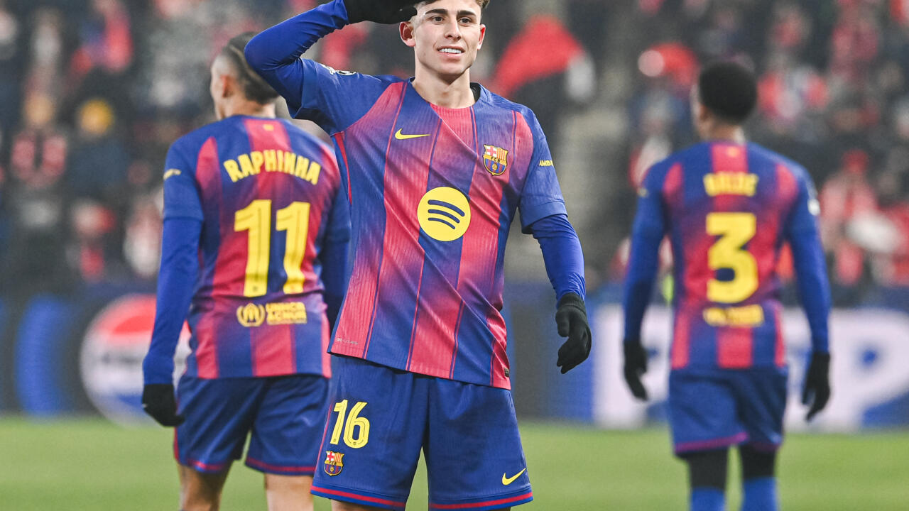 بطولة إسبانيا: لوبيس يوافق على تمديد عقده مع برشلونة حتى 2031