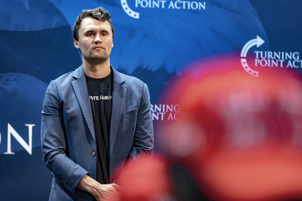 Charlie Kirk, le fondateur du mouvement de jeunes conservateurs Turning Point USA, lors d'un rassemblement à Tucson, en Arizona le 17 octobre 2024