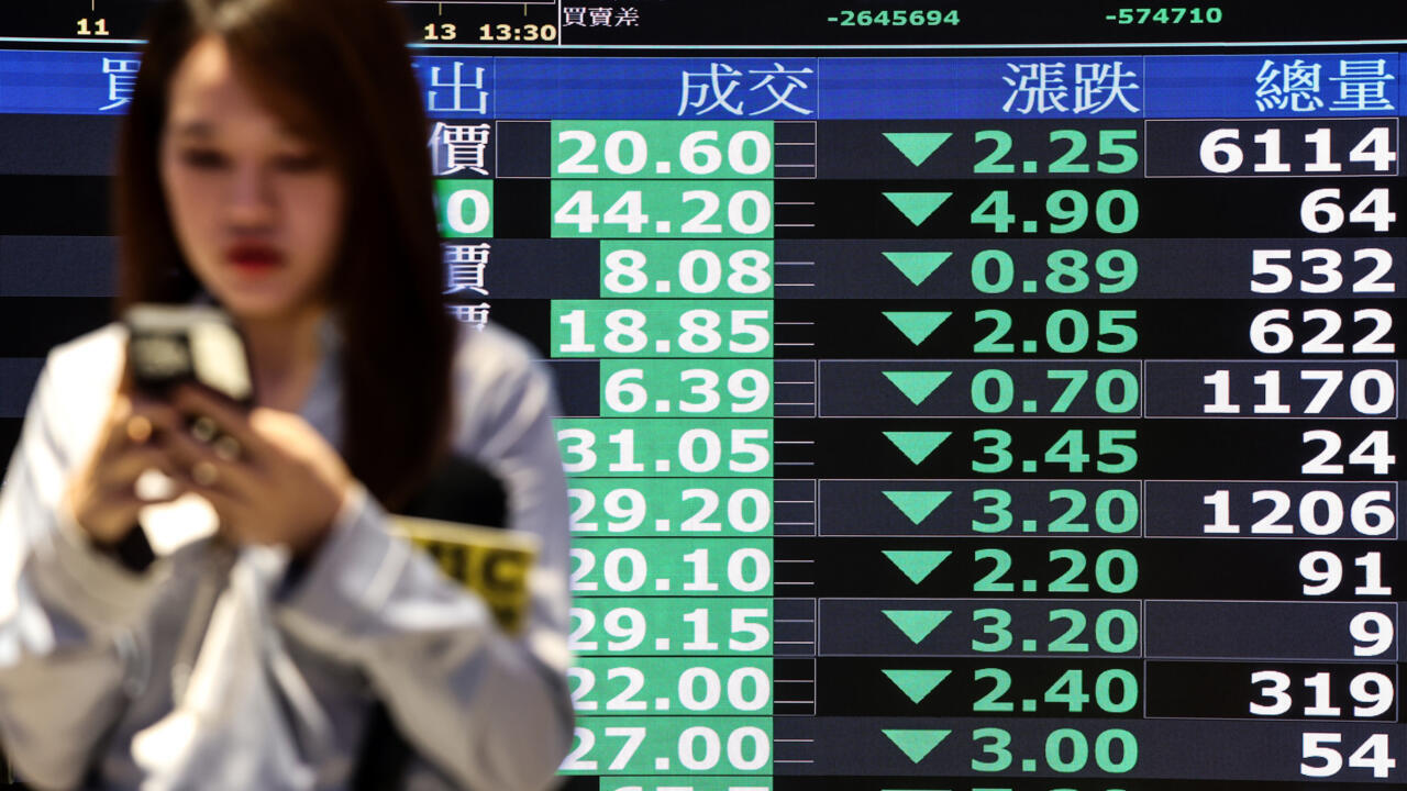 سعر اونصة الفضة يتجاوز 75 دولارا للمرة الأولى في تاريخه