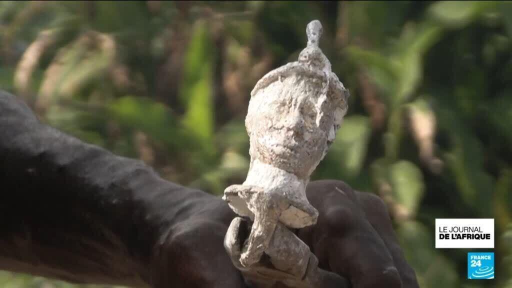 Nigeria : la sculpture de statues de bronze, un art ancestral