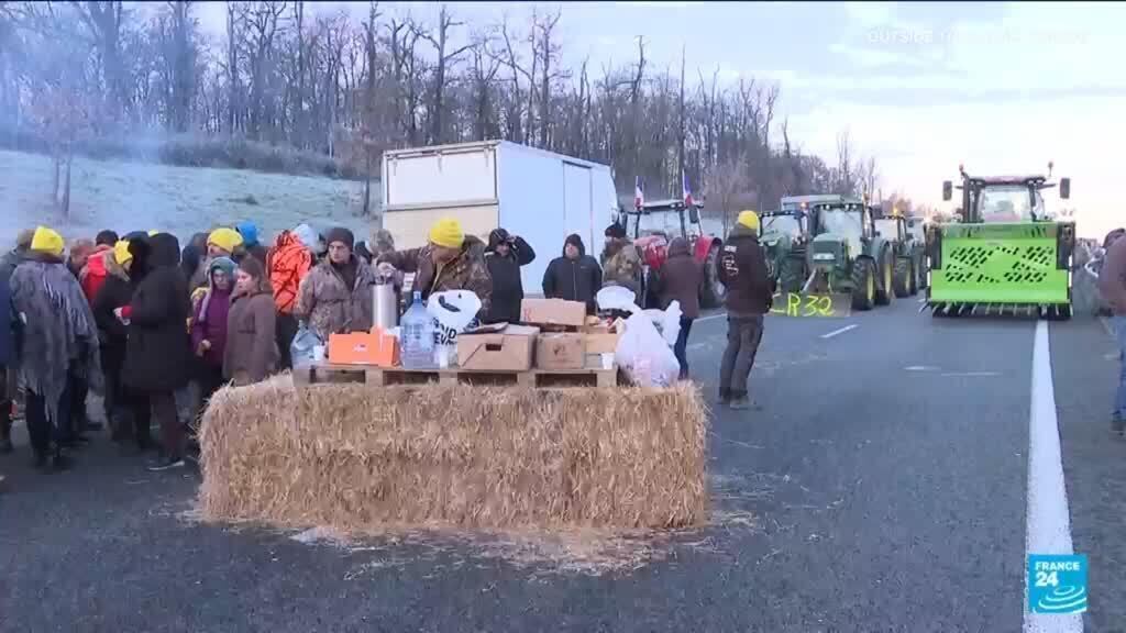 EU offers extra funds to farmers in hope to close Mercosur deal amid protests