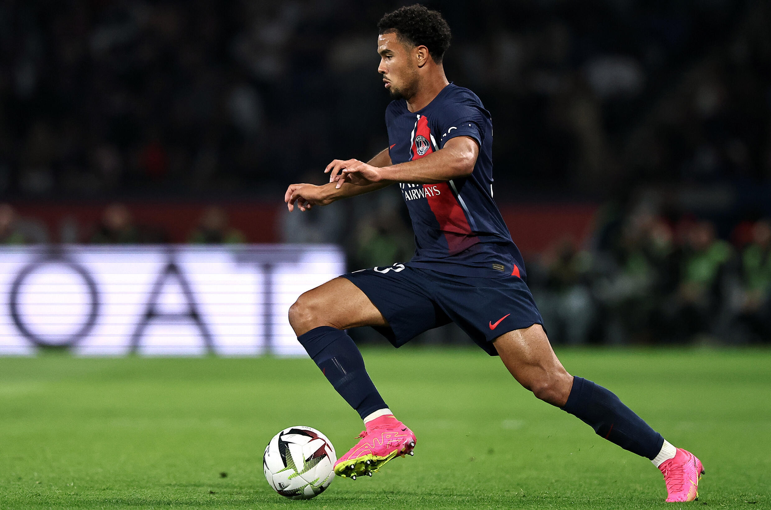 La pépite du PG Warren Zaïre-Emery contre l'OM au Parc des Princes, le 24 septembre 2023