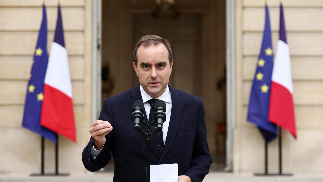 Après la démission de Sébastien Lecornu, Macron au pied du mur