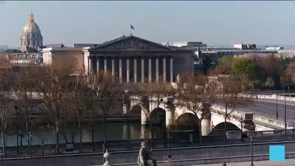 تمت الموافقة على ميزانية الضمان الاجتماعي في الوقت الذي تواجه فيه فرنسا عجزًا متزايدًا