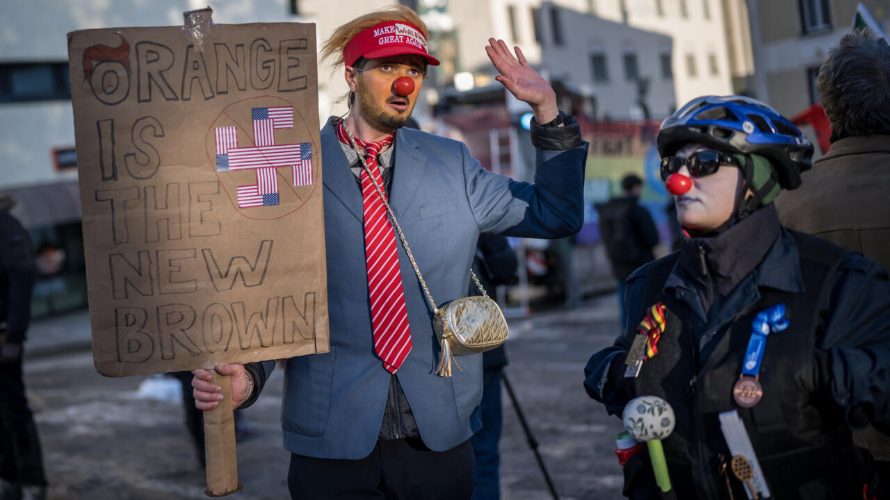 "أوكسفام" مستبقة منتدى دافوس: الثروة القياسية لأصحاب المليارات تقوّض الحرية السياسية