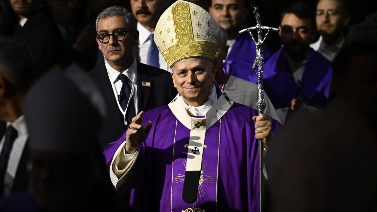 البابا يختتم زيارته إلى تركيا الأحد ليتوجّه بعدها إلى لبنان