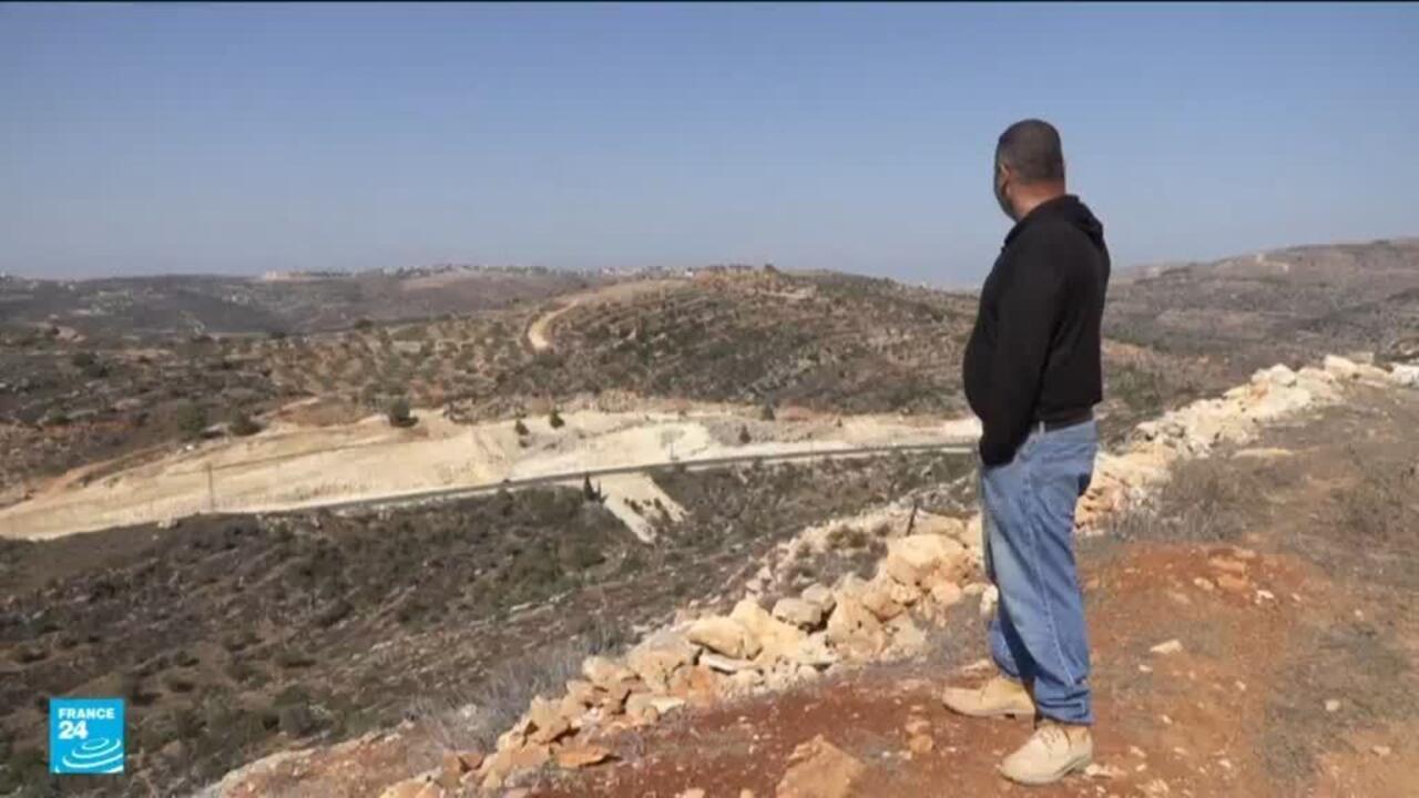 تصعيد ملحوظ في هجمات المستوطنين على المزارعين الفلسطينين مع انطلاق موسم جني الزيتون