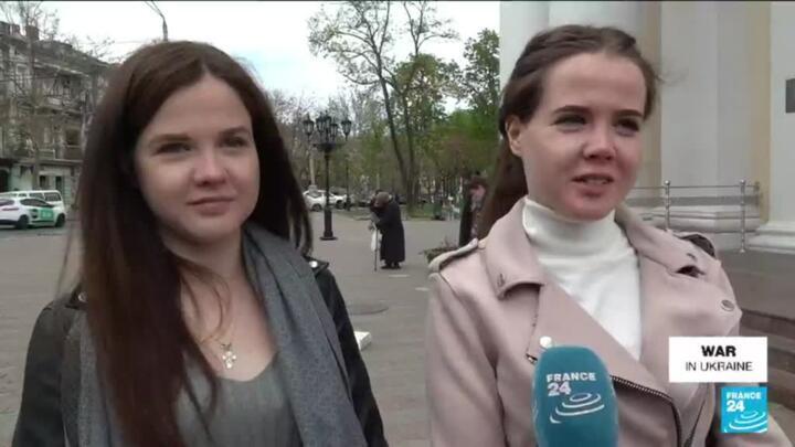 Cake and war: Ukrainians mark sombre Orthodox Easter