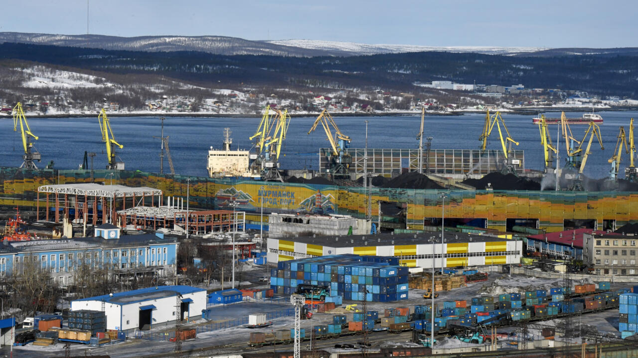 الحضور الروسي والصيني في القطب الشمالي بين الأهداف التجارية والعسكرية