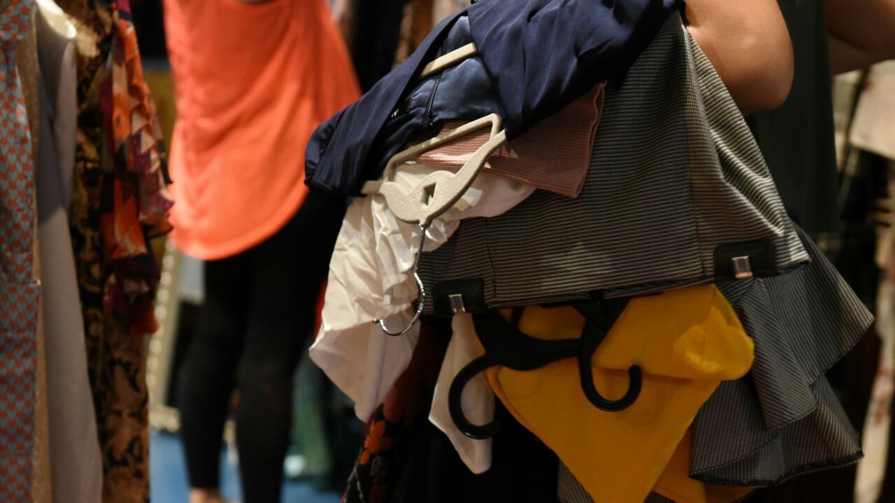 Secondhand fashion online a trend towards overconsumption Teller