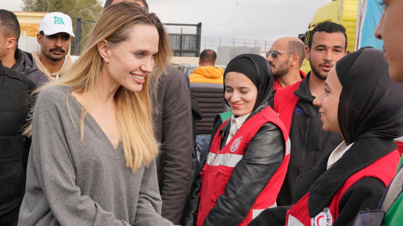 Hollywood actress Angelina Jolie meets Gaza aid workers at Rafah ...