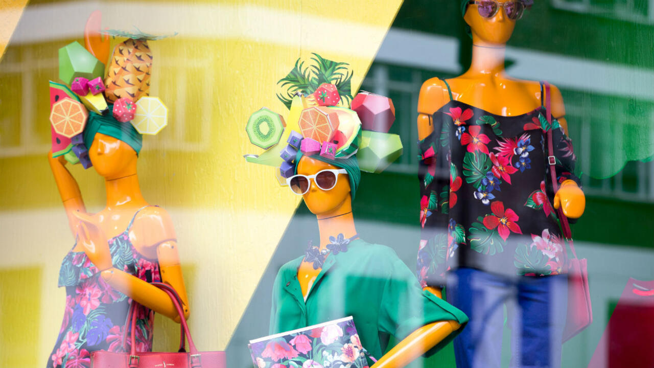 Comme on s'y attendait, les mannequins des magasins de vêtements sont