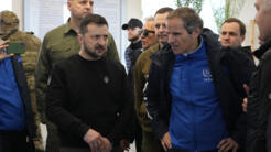 El presidente de Ucrania, Volodímir Zelenski, y el jefe del Organismo Internacional de Energía Atómica visitaron Zaporizhia.