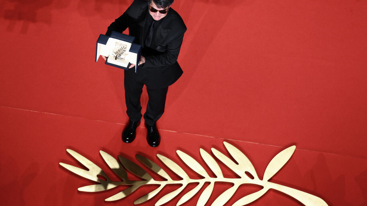 المخرج جعفر بناهي يرى في التظاهرات بإيران "ثورة" لدفع "التاريخ قدما"