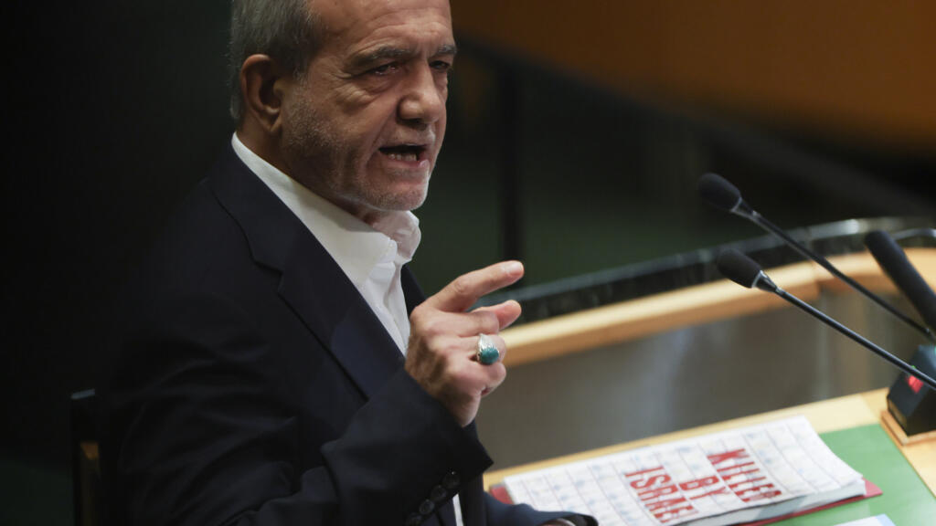 الرئيس الإيراني: نريد السلام ولن نتخلى عن برنامجنا النووي ولا الصاروخي