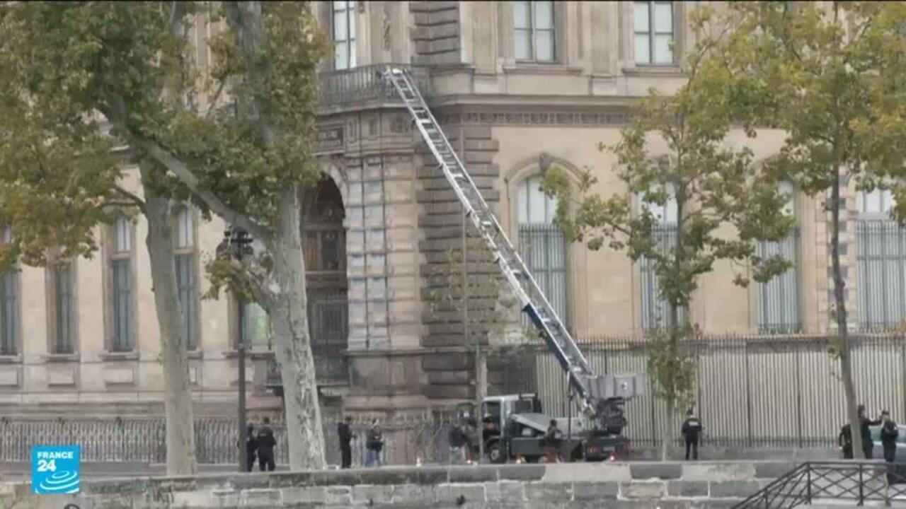 بعد شهر من عملية السطو على متحف اللوفر بباريس.. إلى أين وصلت التحقيقات؟