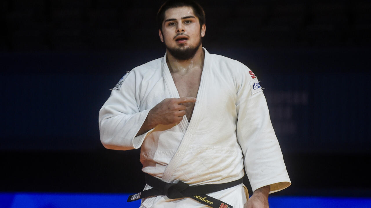 الاتحاد الدولي للجودو يسمح للرياضيين الروس بالمشاركة تحت علم بلدهم