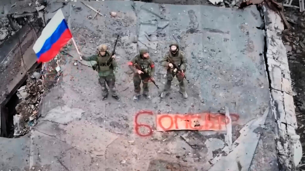 Ukraine en direct : l'armée ukrainienne perd Siversk, trois morts dans une explosion à Moscou