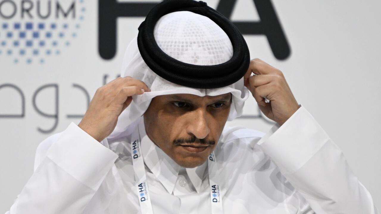 رئيس الوزراء القطري يعتبر الهدنة في غزة غير مكتملة من دون انسحاب إسرائيلي كامل