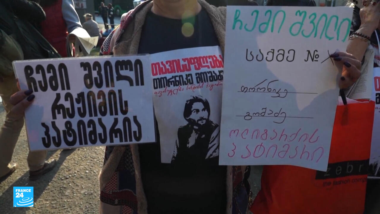 جورجيا.. أمهات مناضلات يناشدون بالحرية للمعتقلين السياسيين