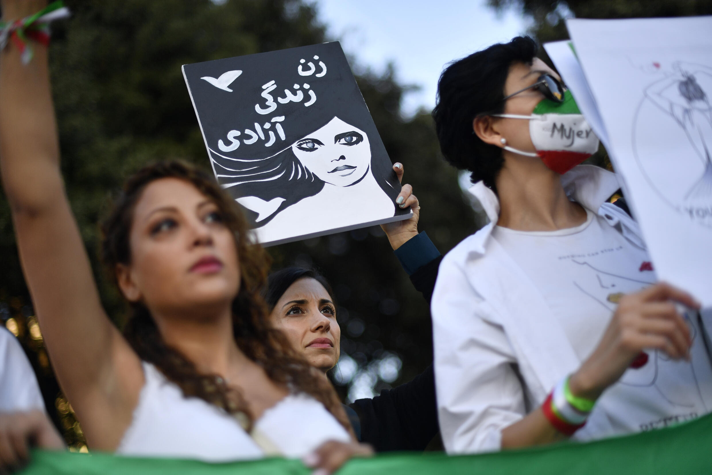 Las protestas por la muerte en prisión de Mahsa Amini son las mayores en Irán en tres años.