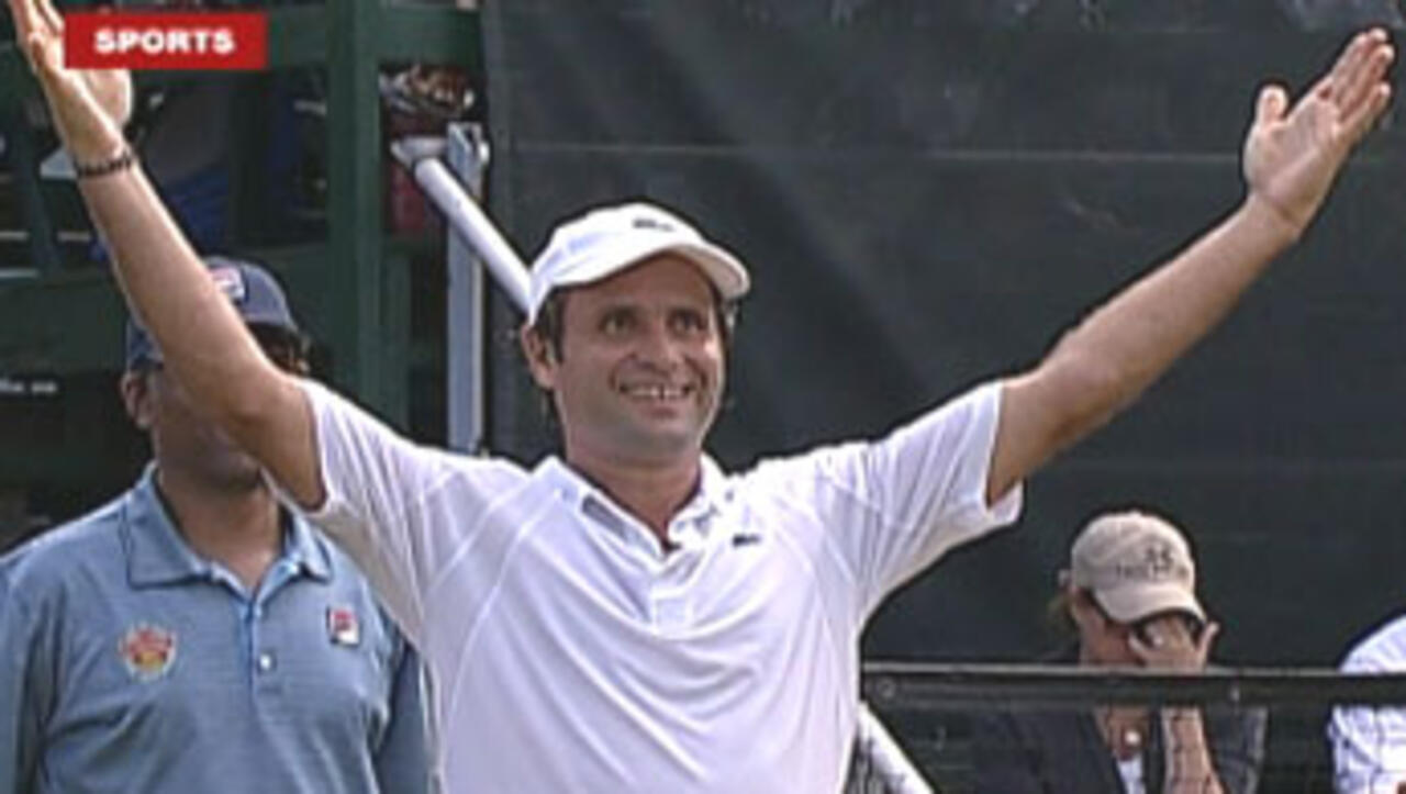 Fabrice Santoro de nouveau le roi à Newport