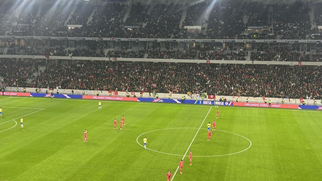 في ليل الفرنسية: جماهير المنتخب التونسي تصنع أجواء "مونديالية" في مباراة "برستيج" أمام البرازيل