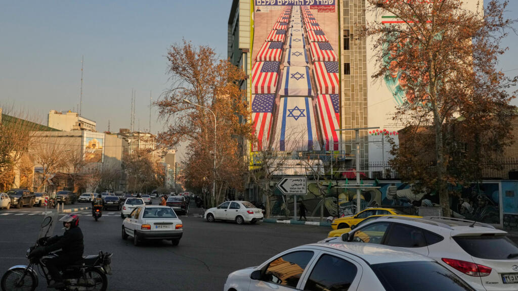 Manifestations en Iran : Téhéran dénonce les "menaces" de Trump et Netanyahu