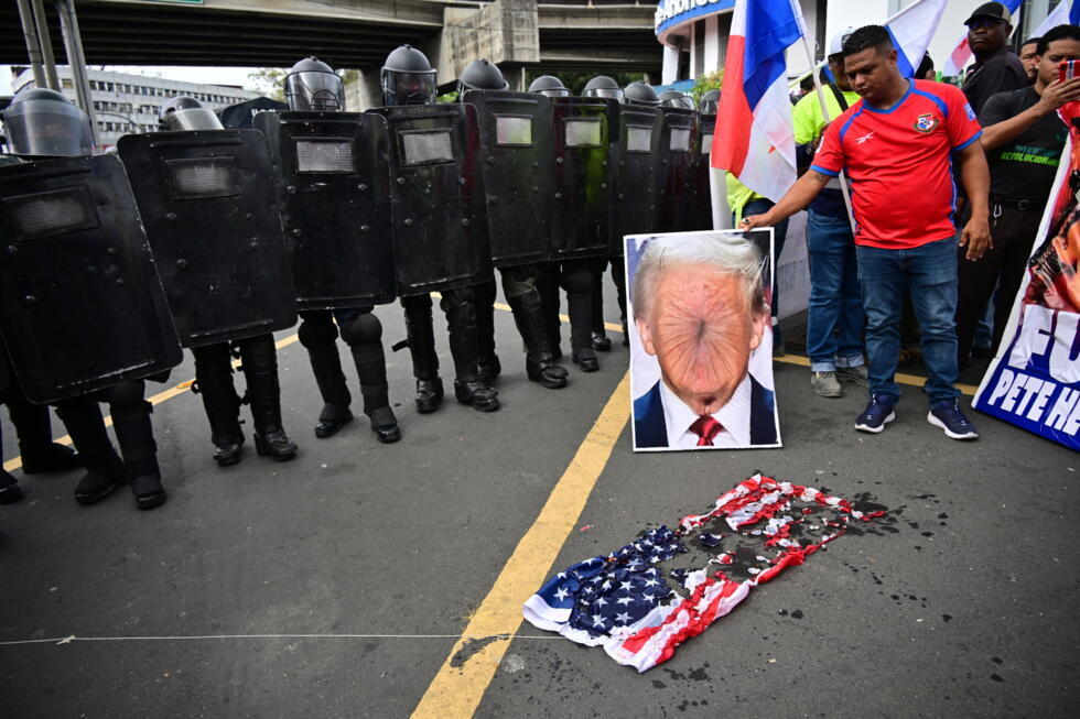Manifestation contre la visite du ministre américain de la Défense au Panama, le 8 avril 2025.