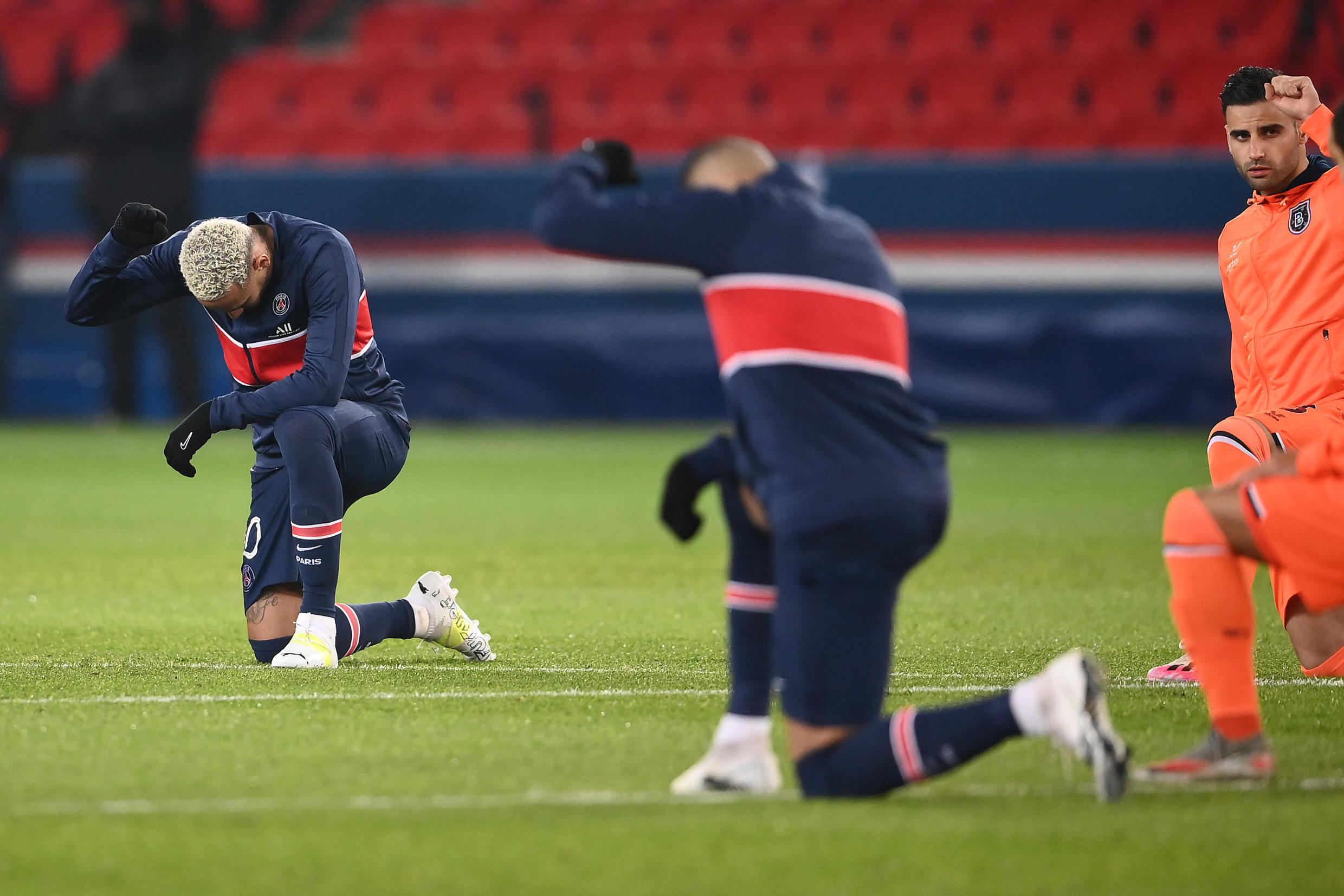 A Quelle Heure Le Match De Foot Ce Soir Qui A Gagner Le Match De Foot Hier Soir - miobscene
