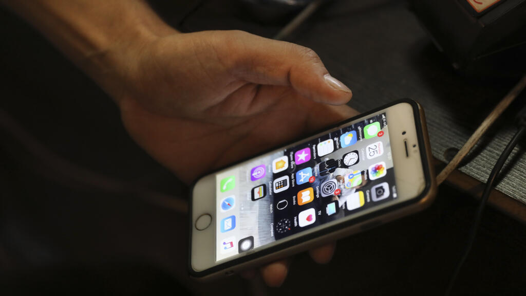 Coupure d'Internet en Iran : des messages de défi publiés avant le retour au silence