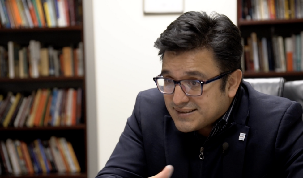 El concejal Byron Sigcho López, del Distrito 25, opina que con estas detenciones a los migrantes “el Partido Republicano se está posicionando como un partido de persecución”.