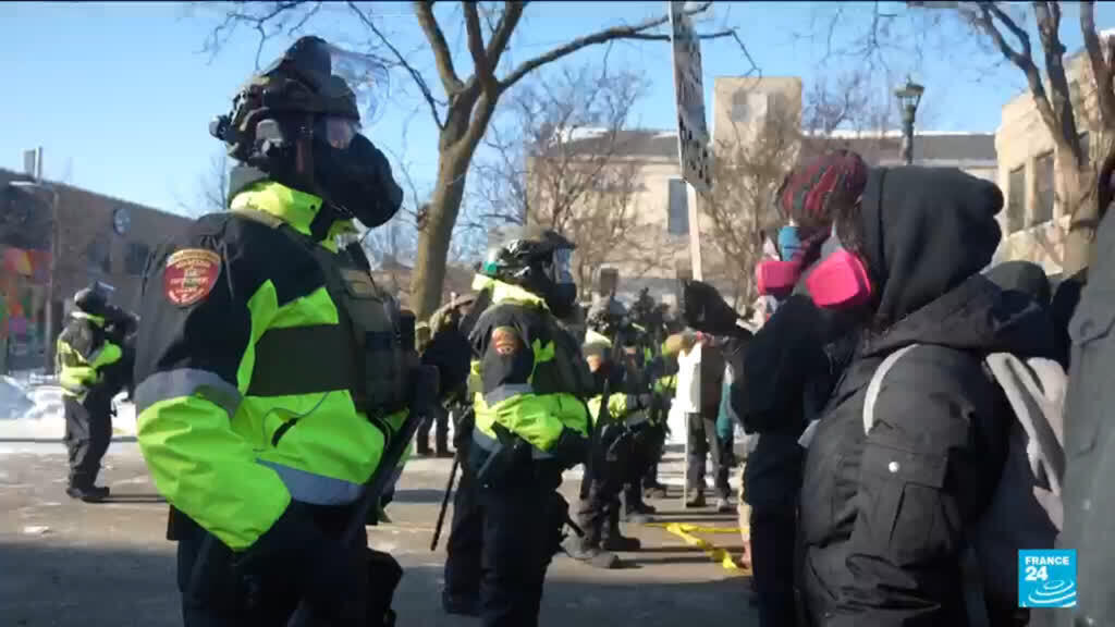 Minneapolis: 37-year old Alex Pretti killed by ICE agents