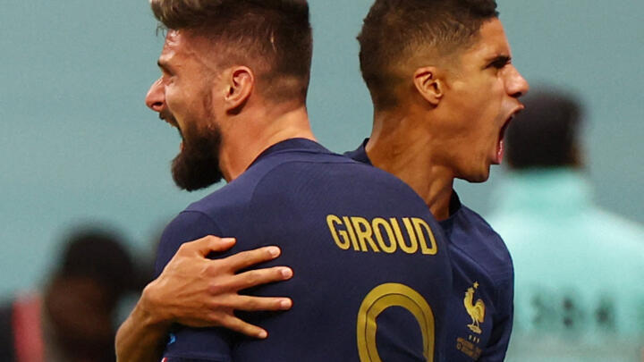 Olivier Giroud and Raphaël Varane, two pillars of Didier Deschamps' France squad.
