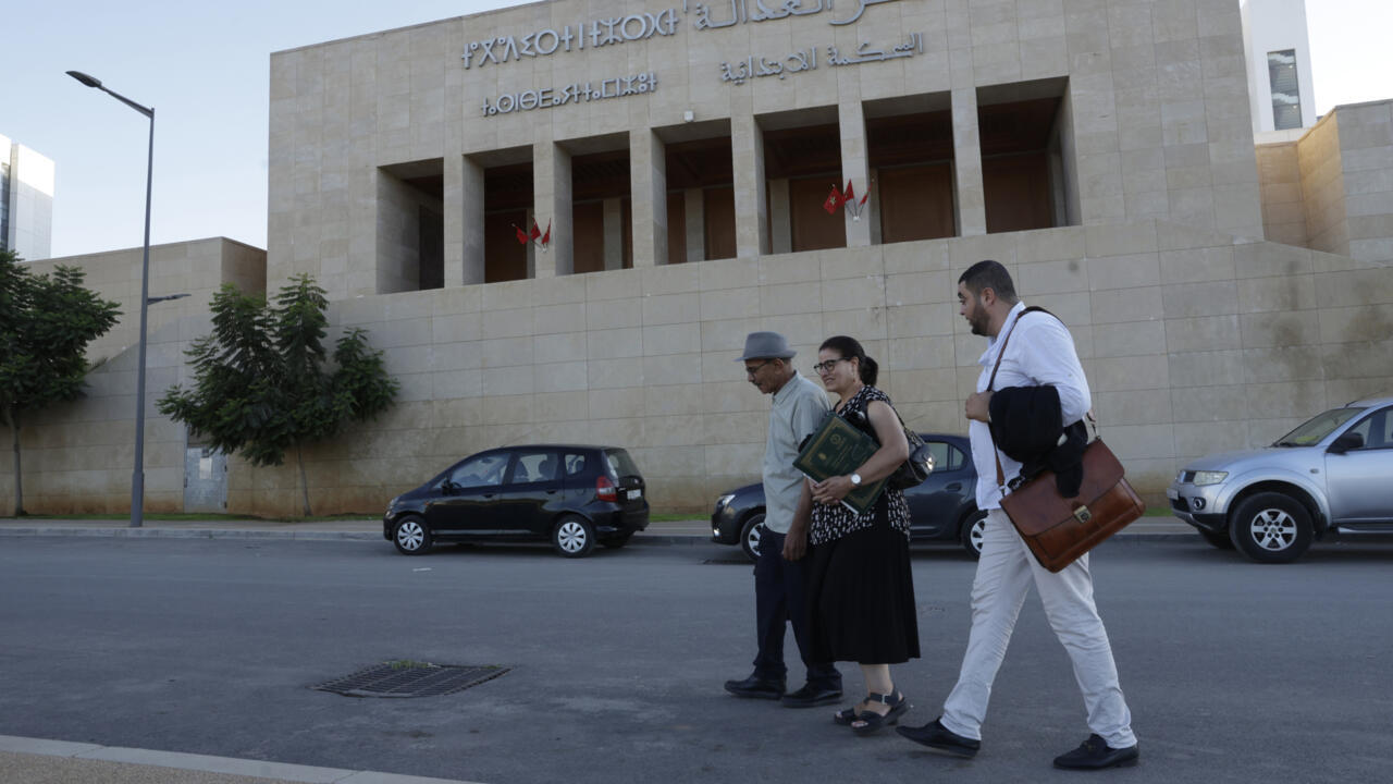 محكمة استئناف مغربية تثبّت سجن الناشطة ابتسام لشكر بتهمة الإساءة للإسلام