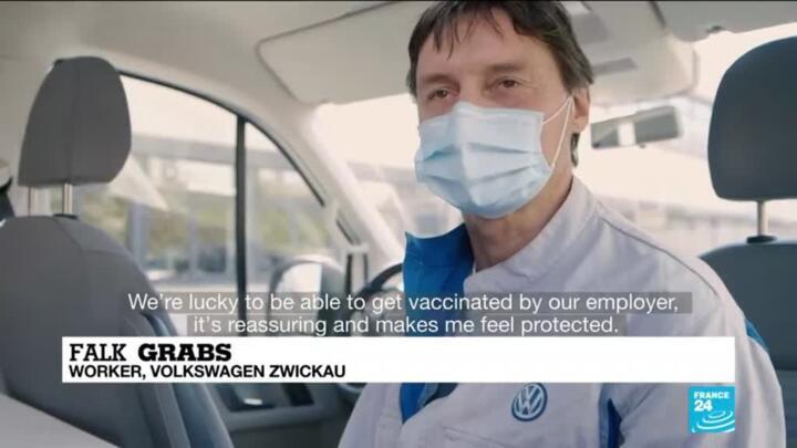 Coronavirus pandemic in Germany: Big company doctors start vaccination on site