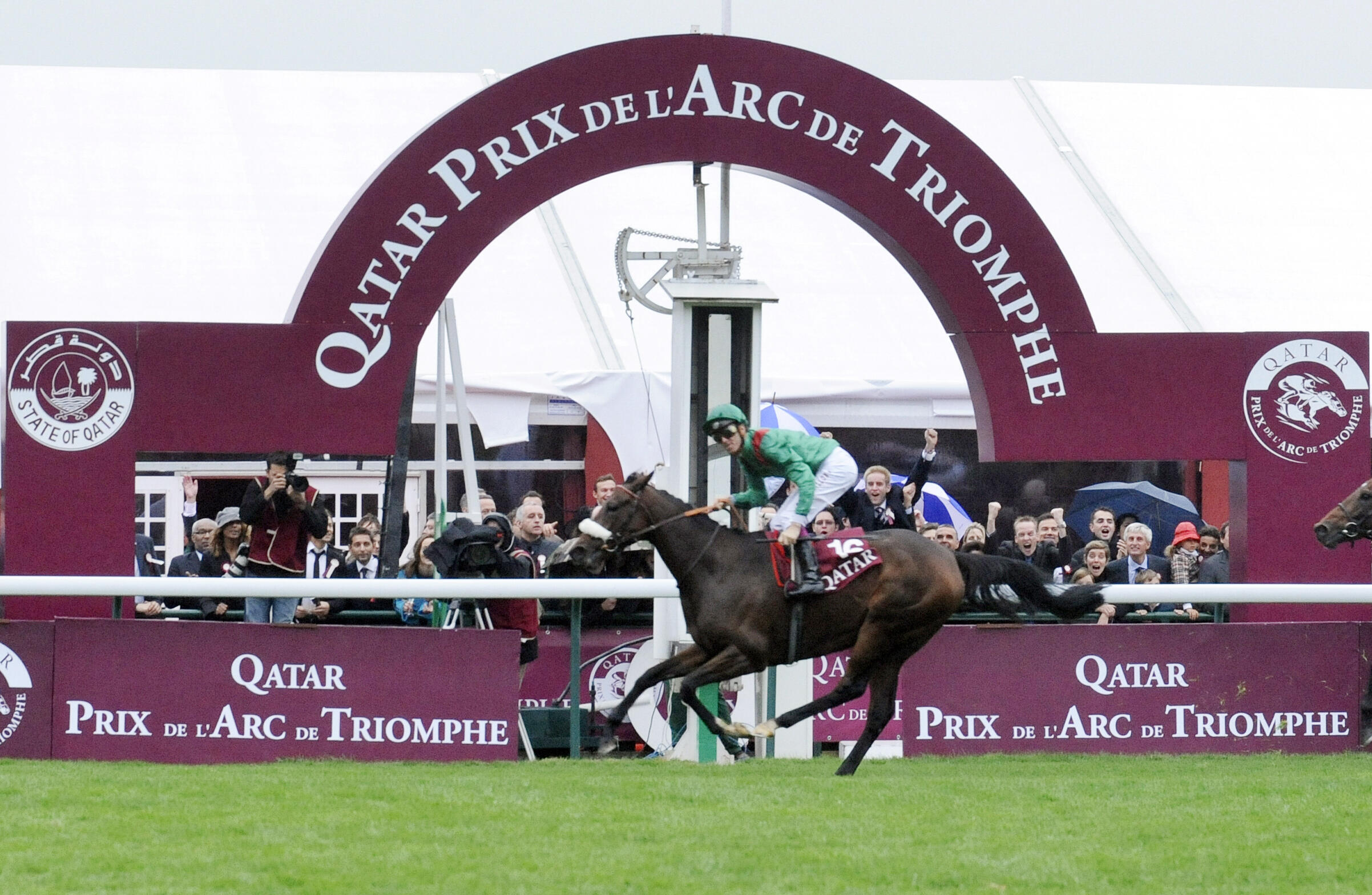 Five great Prix de l'Arc de Triomphe winners France 24 Five great Prix de l'Arc de Triomphe winners France 24