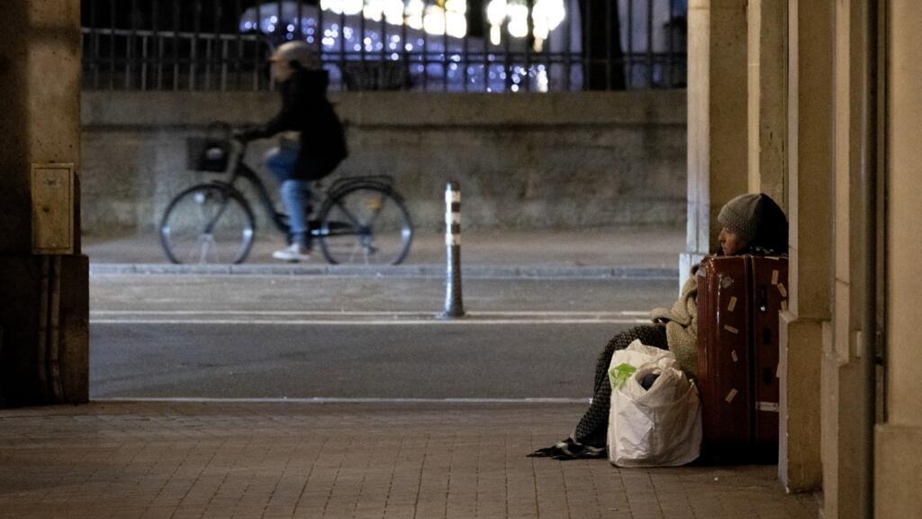 Comment survivre à la rue ? Deux SDF racontent