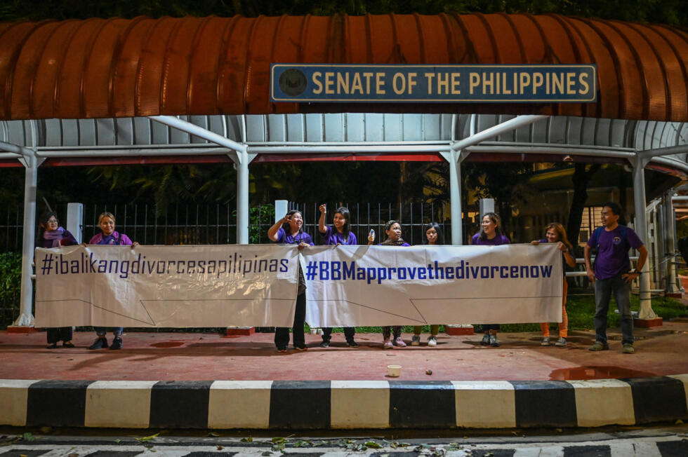 Philippine Congress debate on divorce legislation